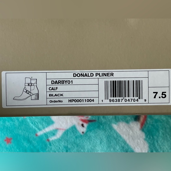 NWT Donald Pliner Darby Motorcycle Leather Boot Buckle Block Heel Bootie Sz 7.5 - Picture 6 of 6